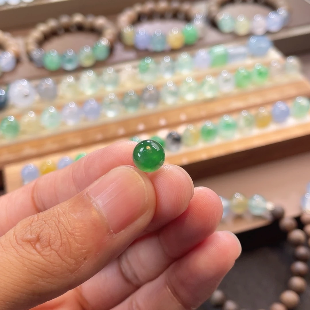 翡翠未镶嵌手链卡8.2冰阳绿