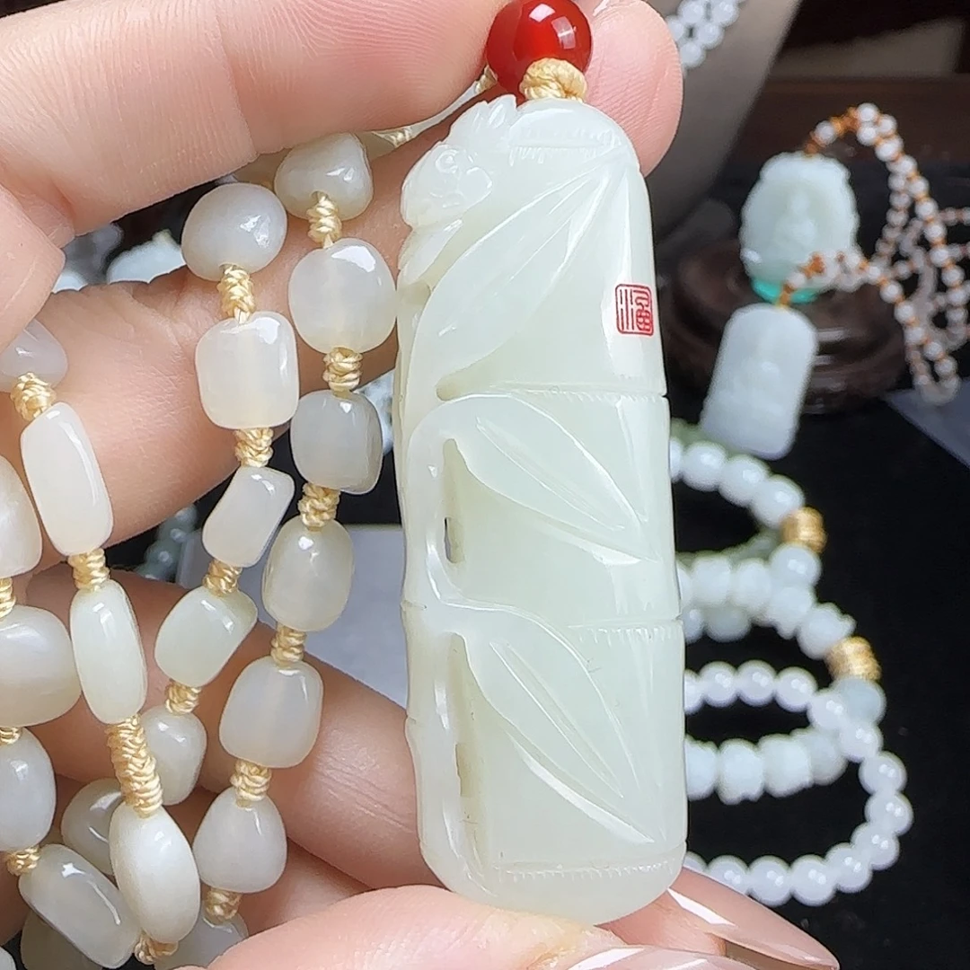 和田玉未镶嵌颈饰定制发货