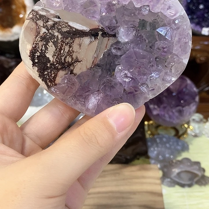 未镶嵌水晶大型摆件（非配饰）