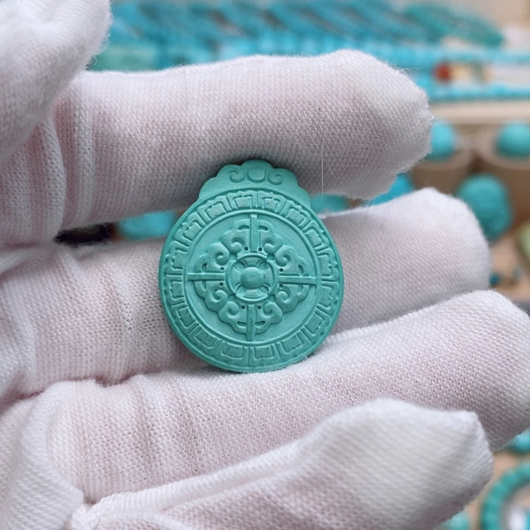 绿松石未镶嵌珠宝奇石