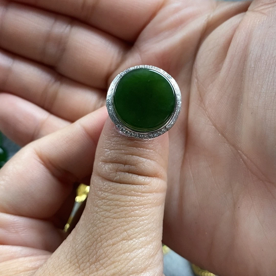 和田玉（碧玉）未镶嵌颈饰