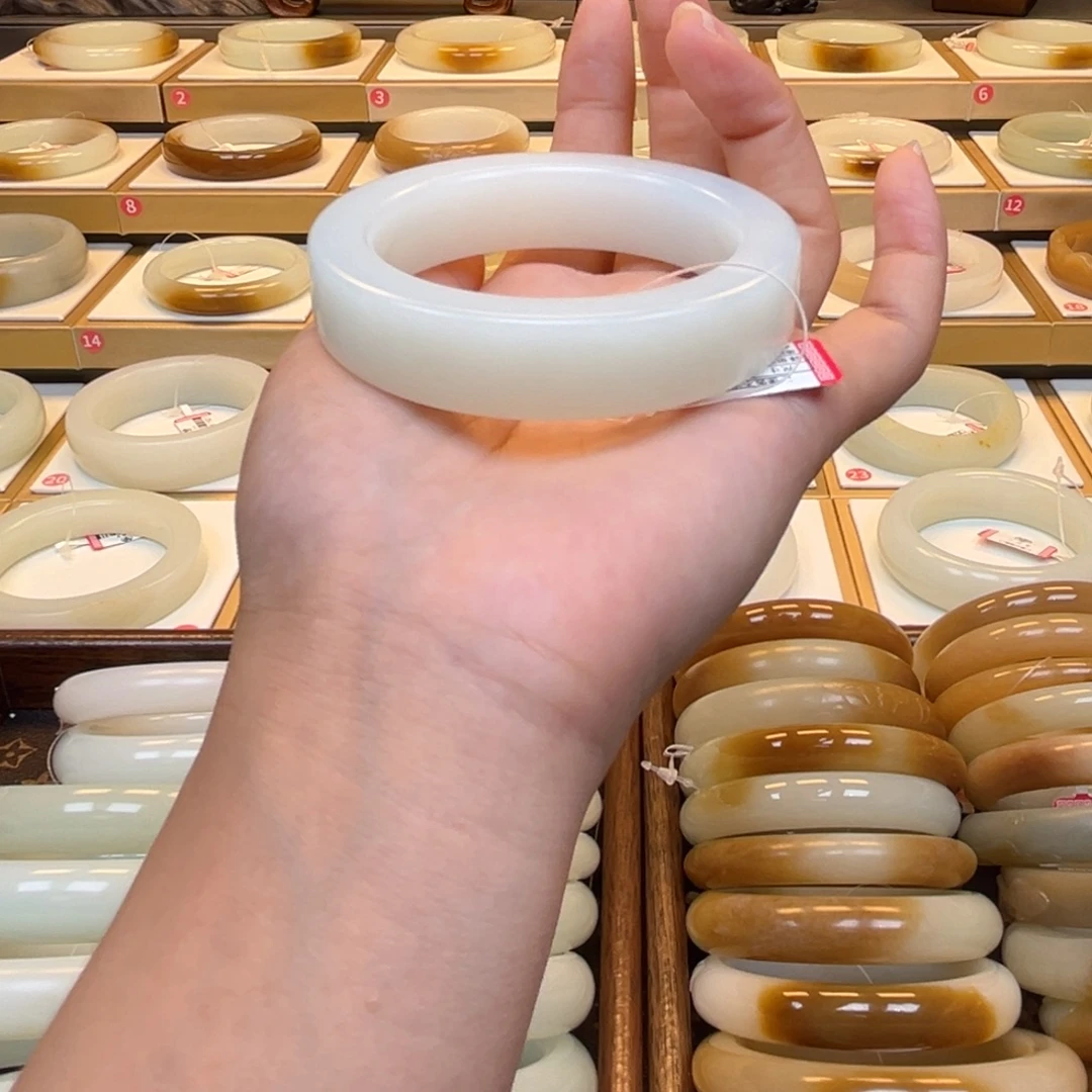 未镶嵌手镯和田玉13