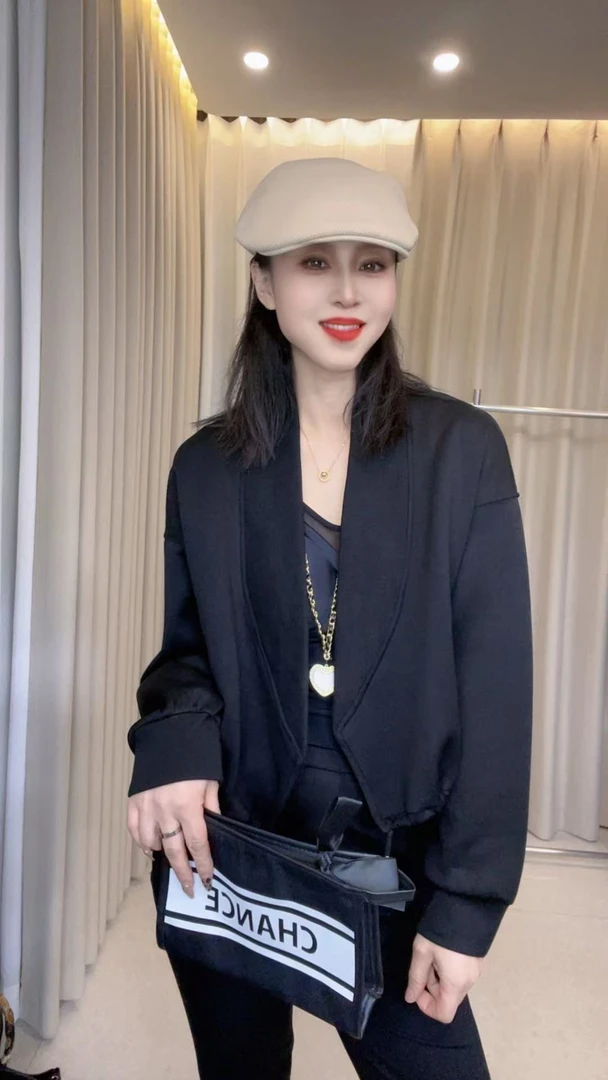 8835春款开衫设计螺纹拼接抽绳短款外套时尚百搭显瘦黑色上衣
