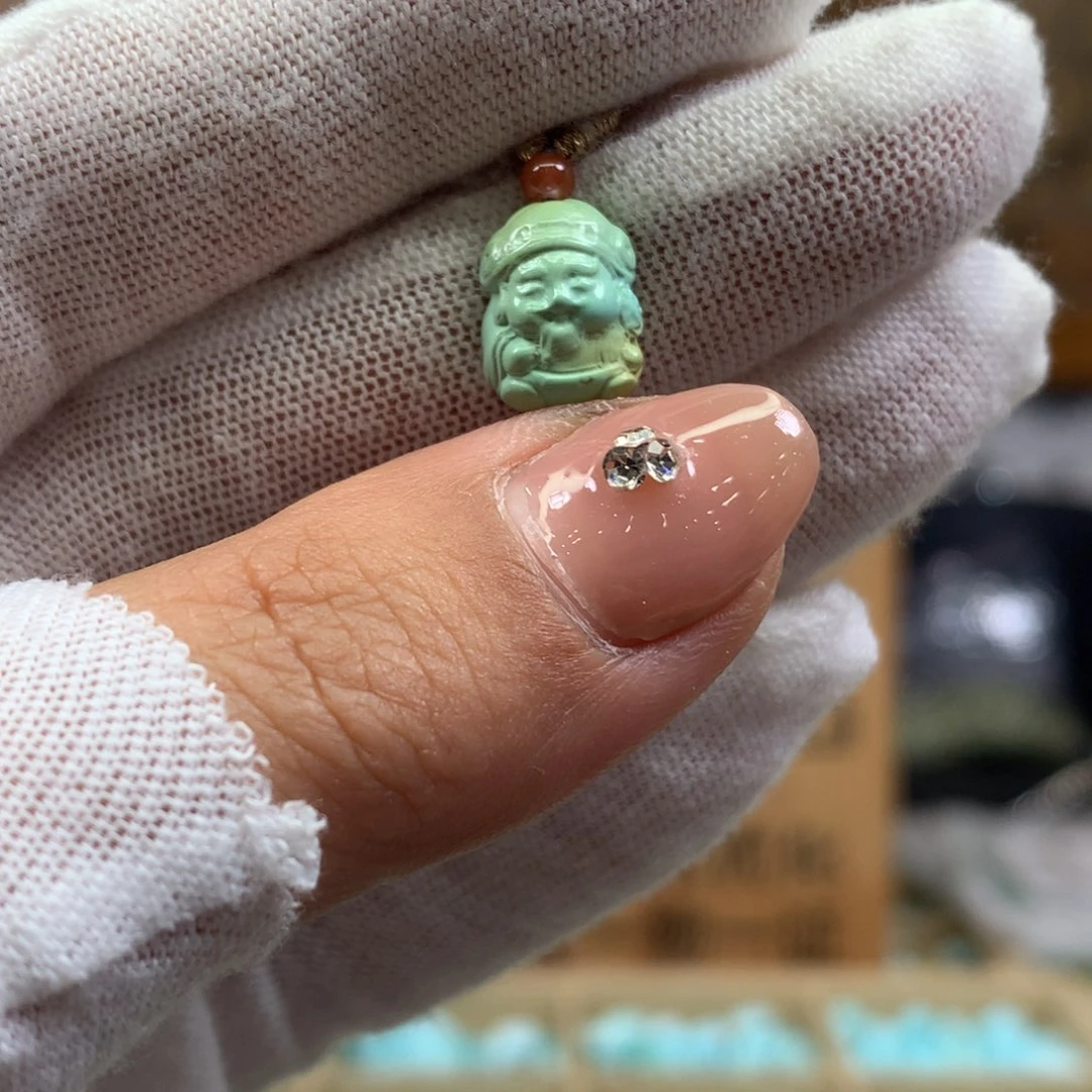 绿松石未镶嵌挂件