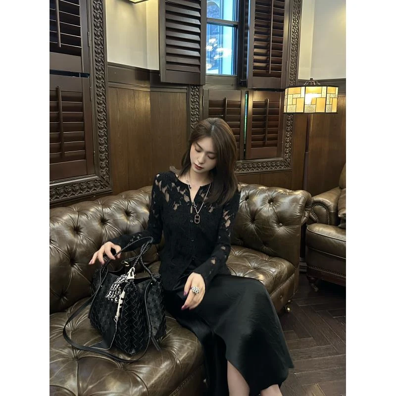 LUOZHIYIN/罗知音T112121F春夏设计感蕾丝衫开衫