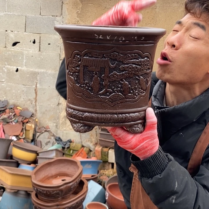 红陶紫砂器，紫砂器。