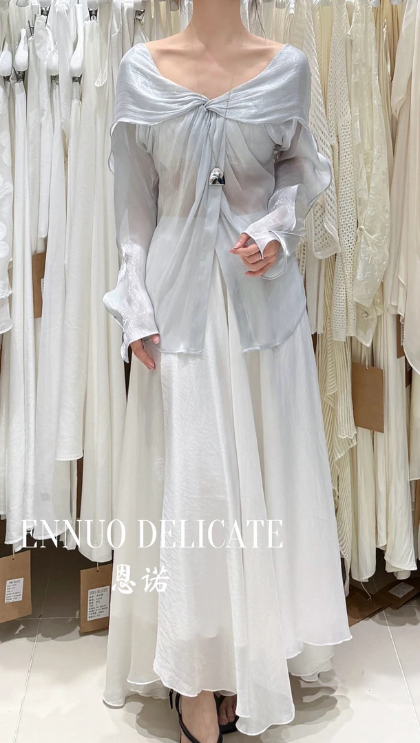 恩诺交叉扭结拉肩显瘦上衣 Y1911（福福）