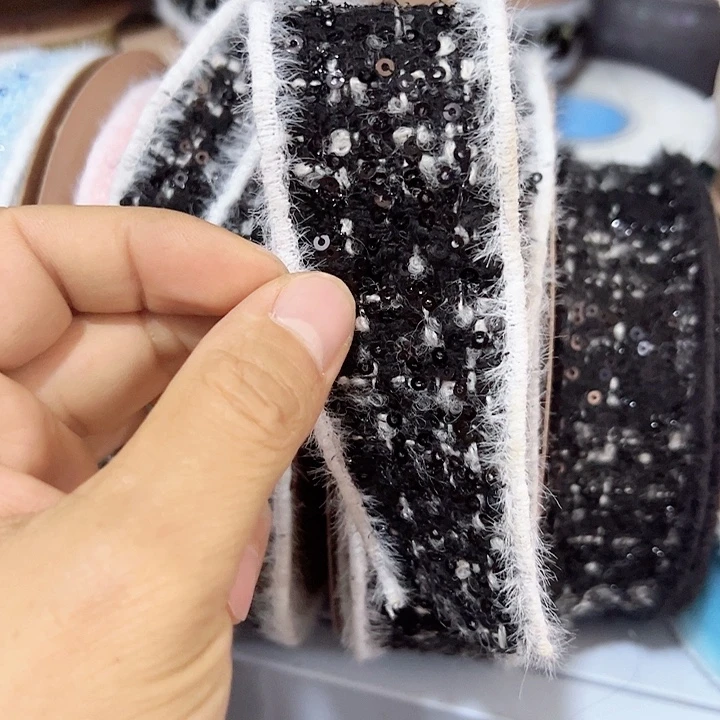 4的黑亮片小香风10码材料