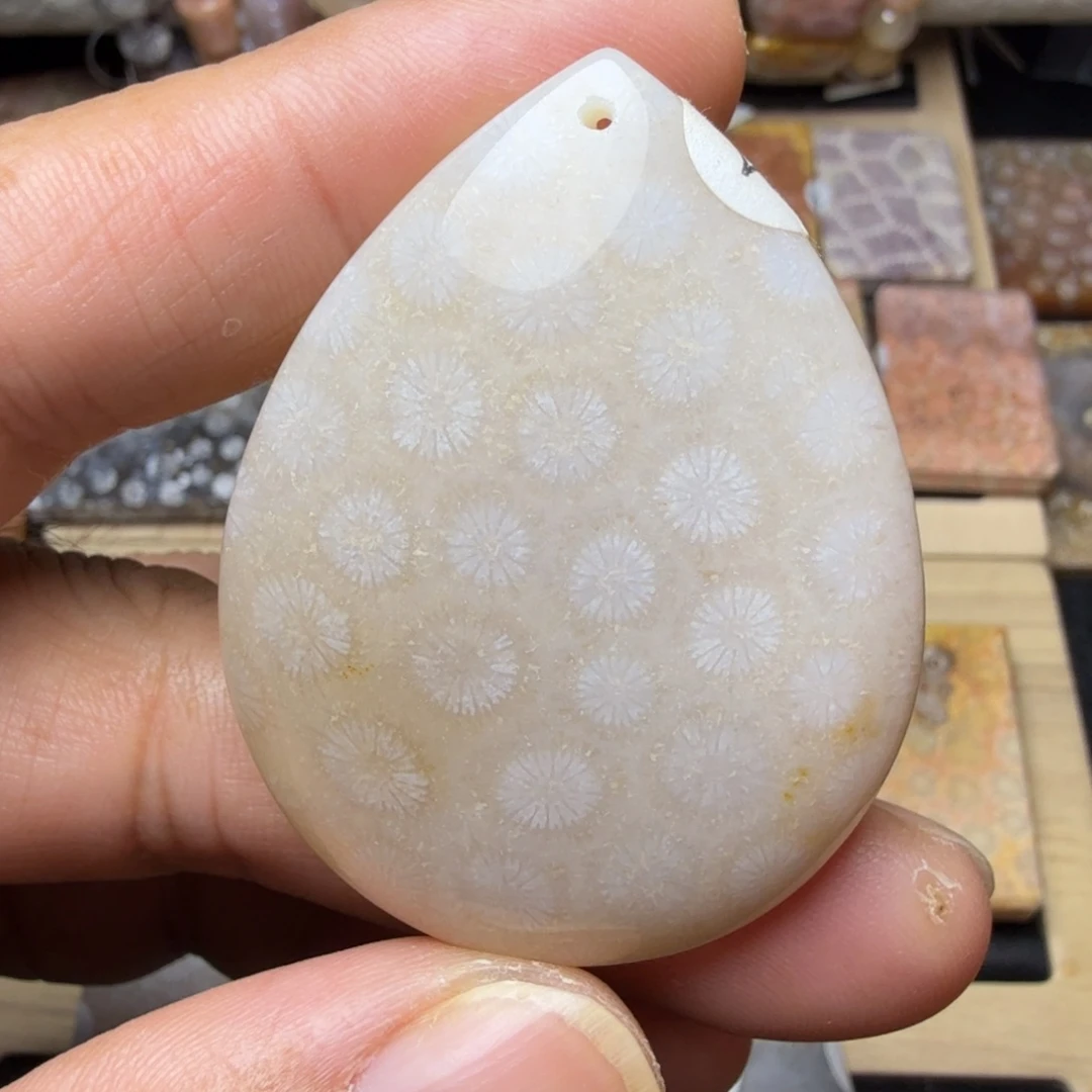 硅化玉未镶嵌纯天然色有机玉石保真色