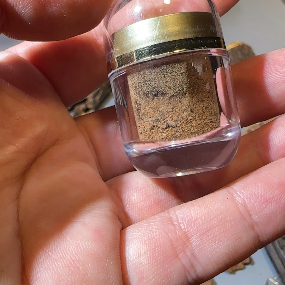 沉香沉香碎屑顺化沉水粉1克礼物不退