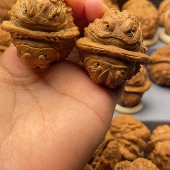 手串/手链核桃念*金蝉蛤蟆头核桃雕刻核桃