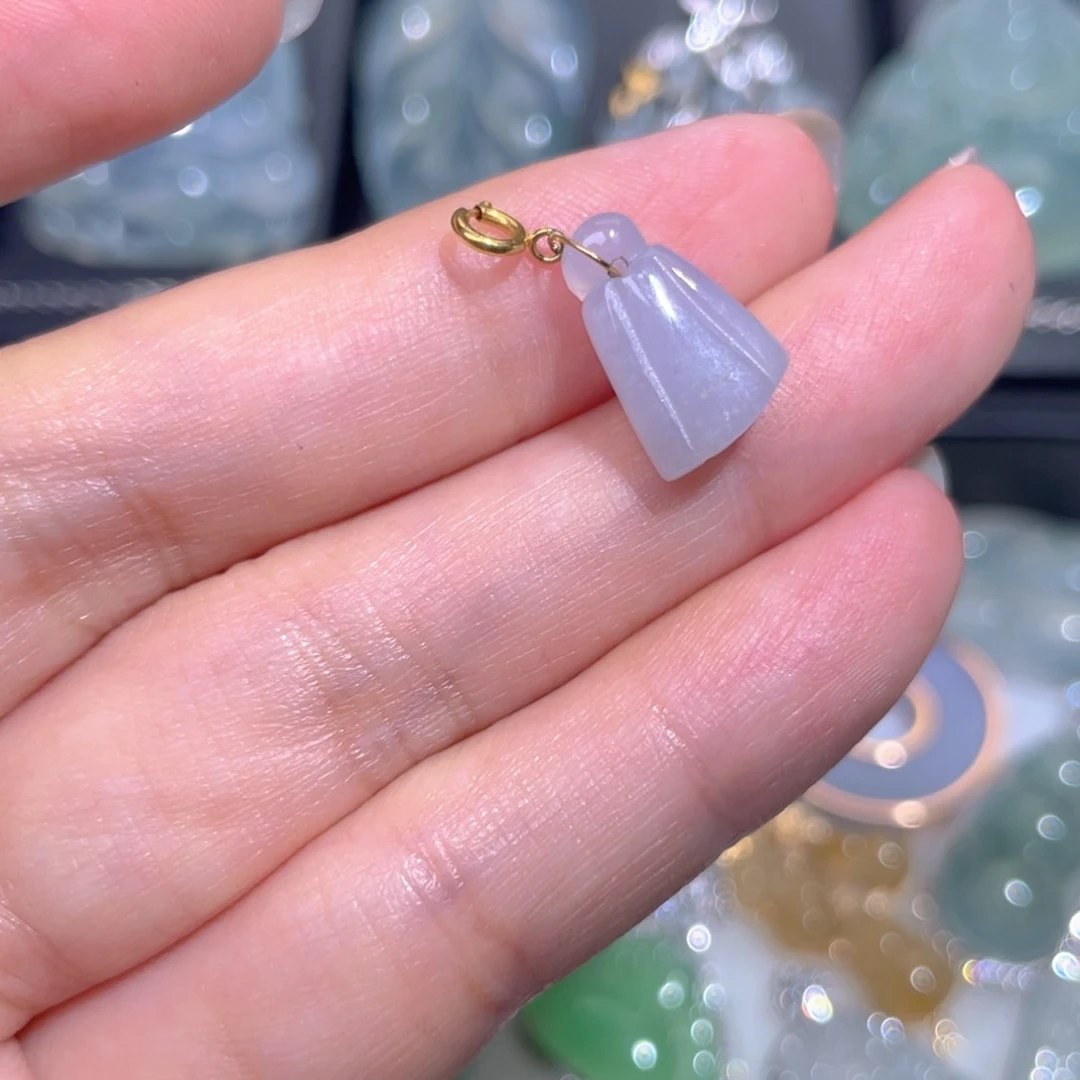 颈饰18K金镶嵌翡翠翡翠