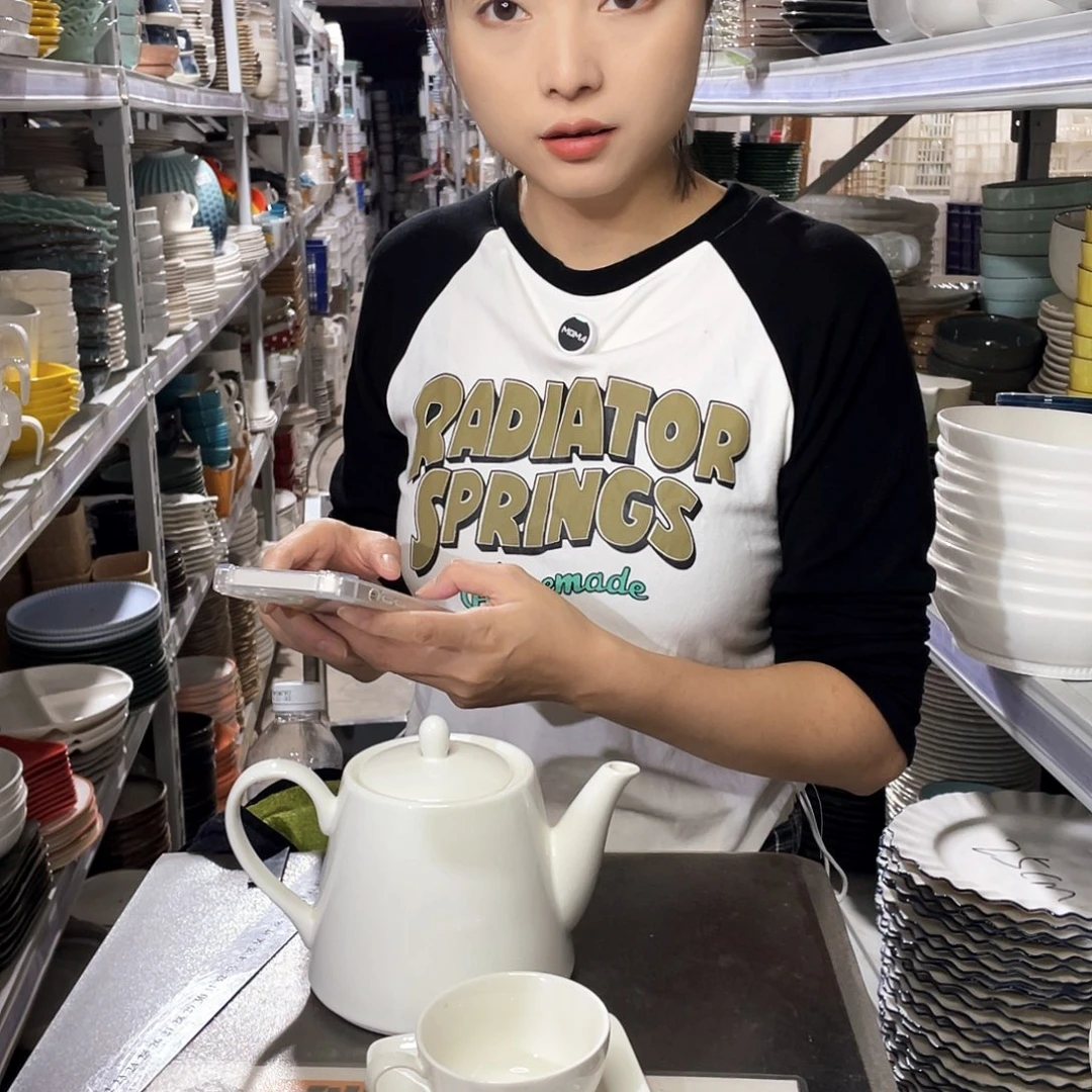 瓷片737            1壶4杯4碟