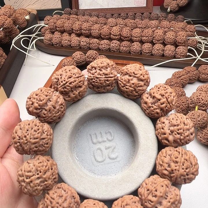 金刚菩提手串满肉蜂王22