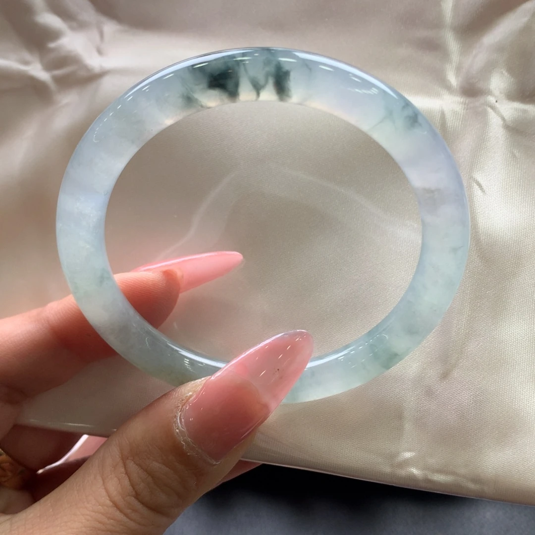 P****翡翠未镶嵌手镯54.8圆条