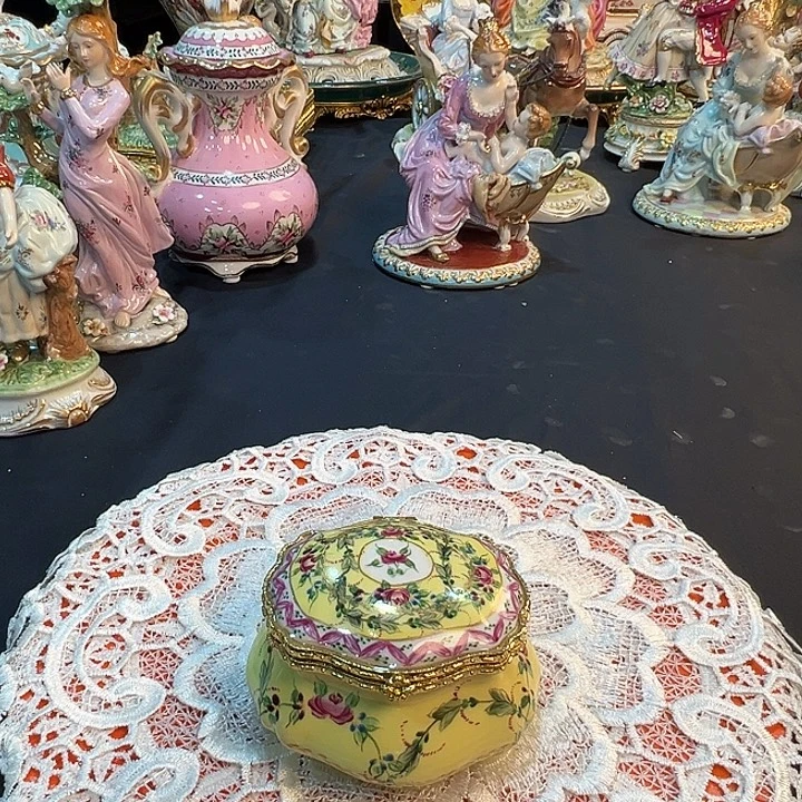 陶瓷纯手绘首饰盒