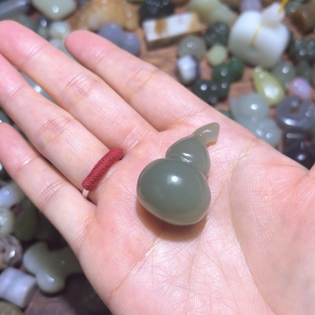 *****和田玉未镶嵌珠宝半成品