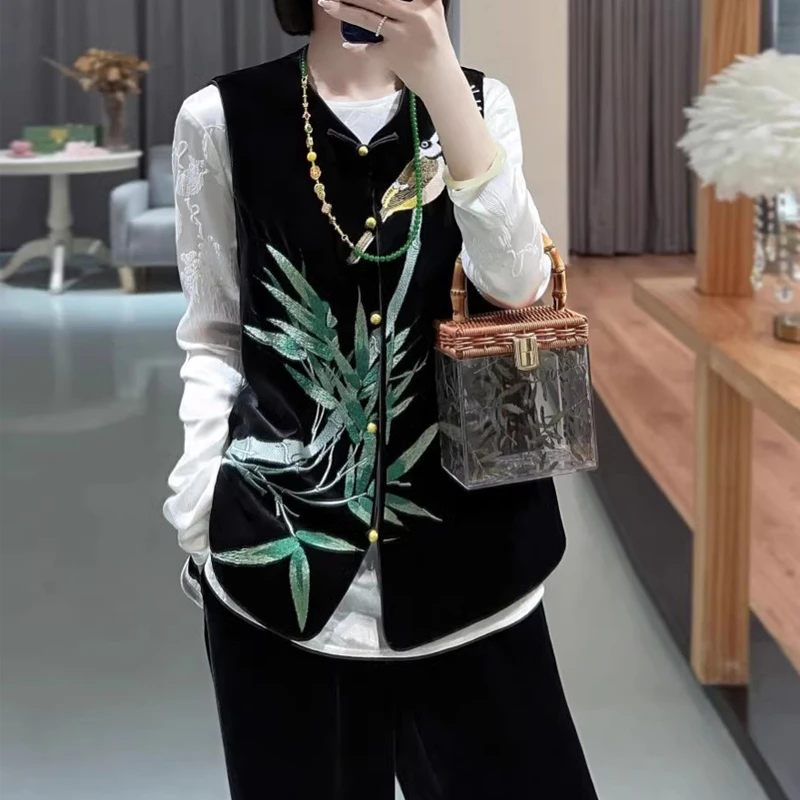 马甲唐装中国风秋冬新款民族风重工绣花马夹时尚背心中式上衣女装