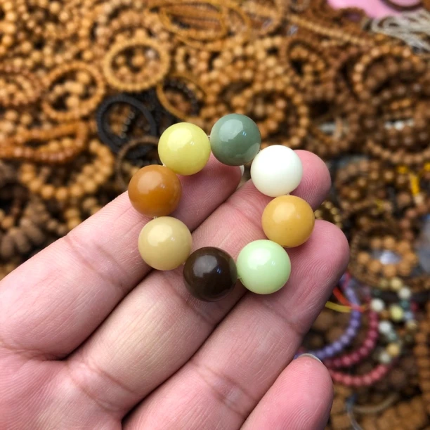 直播专享 多宝百搭国风款菩提根小手捻