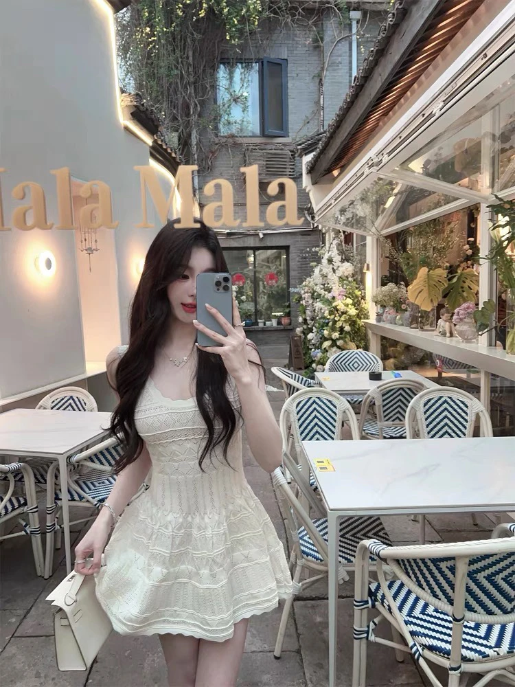 JUJU温柔秘语2025新款夏装收腰针织背心裙性感连衣裙女