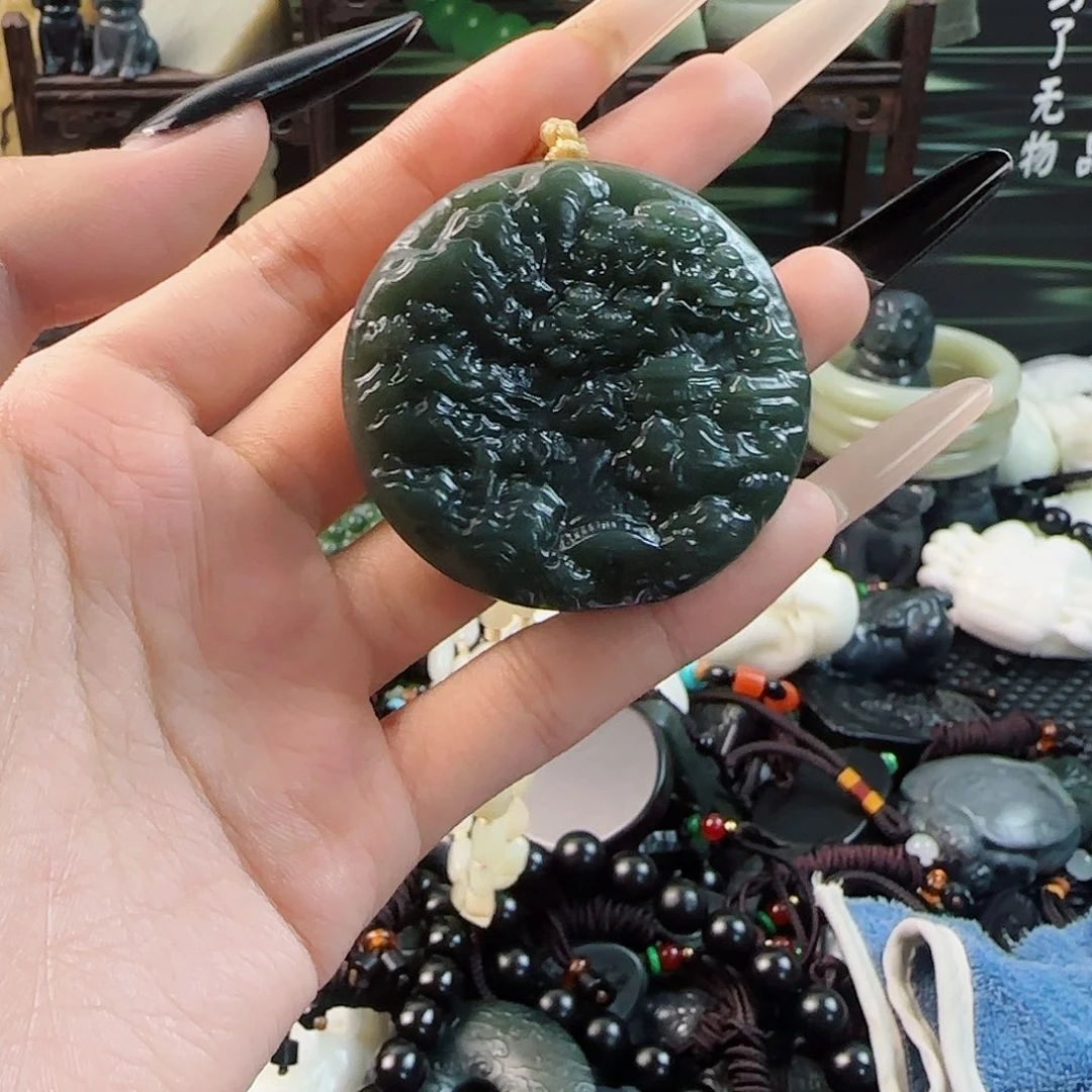 和田玉未镶嵌颈饰