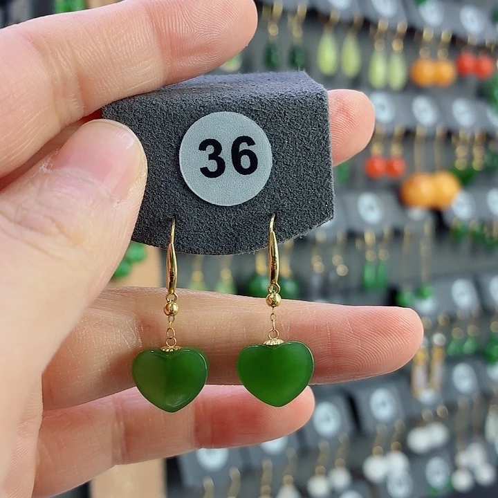 和田玉18K金镶嵌耳饰