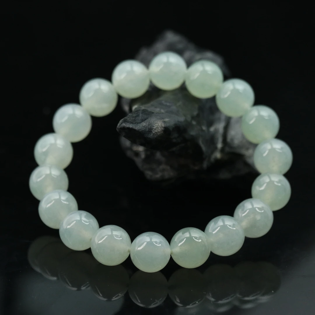 FC37天然缅甸A货冰绿手串/500513/保利厦门拍卖