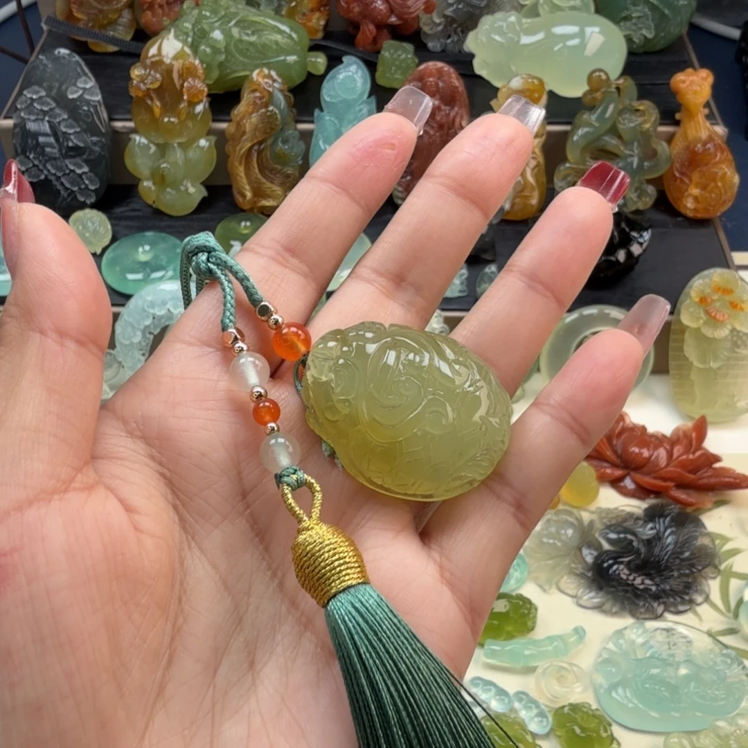 岫玉未镶嵌颈饰岫玉龙龟