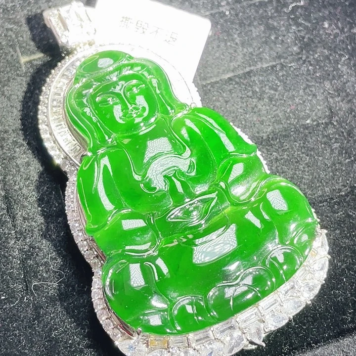 翡翠未镶嵌颈饰73