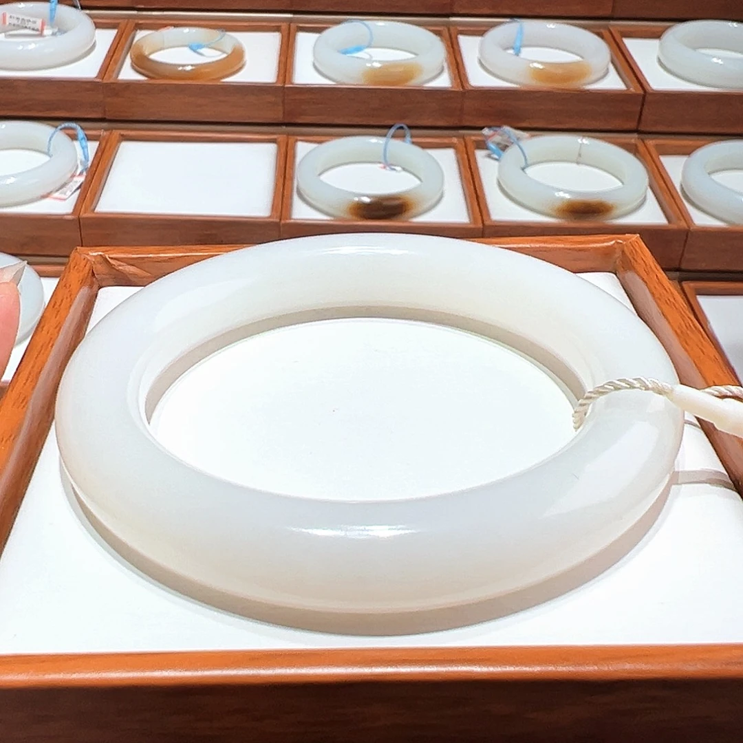 和田玉手镯57/58未镶嵌