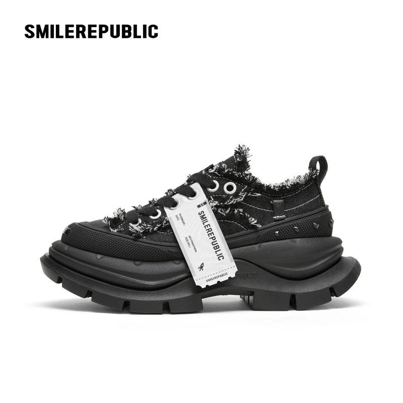 SMILEREPUBLIC QUEEN 经典黑色低帮开口笑帆布鞋2.0（尺码随机）