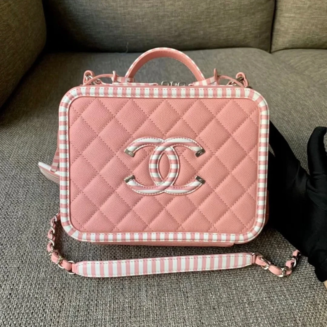 99新 Chanel/香奈儿 7姐专场/粉色中号相机包 27开
