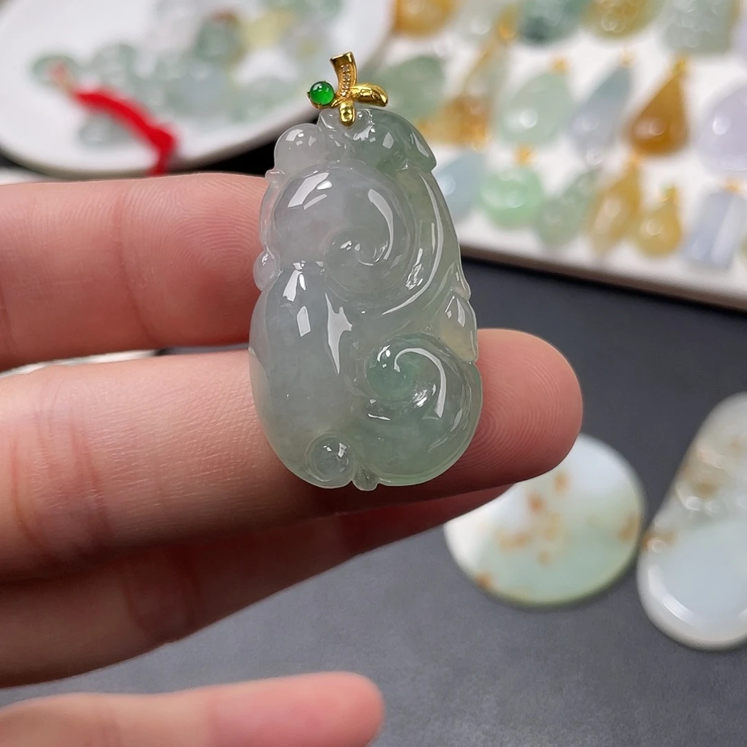 翡翠18K金镶嵌吊坠(不含链)如意