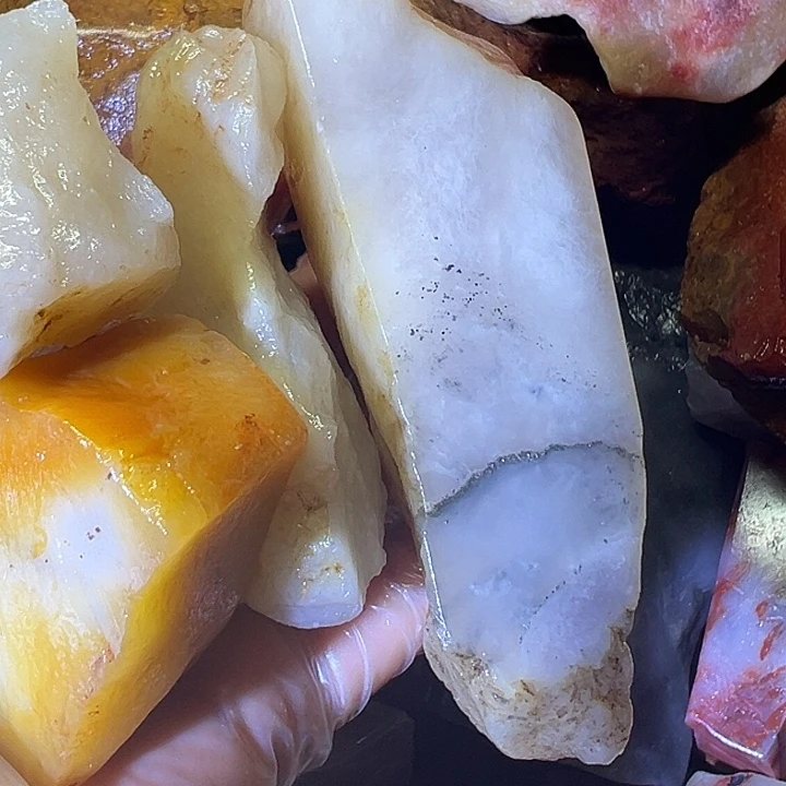 何***石膏制品寿山石雕刻工艺