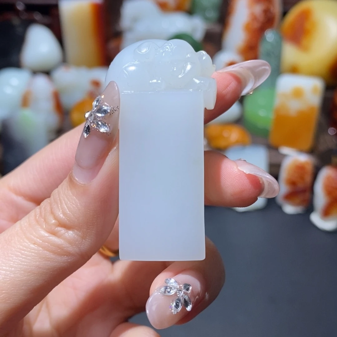 和田玉（糖玉）未镶嵌颈饰