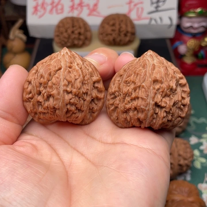 【闪购商品】把件文玩核桃41全品狮子王
