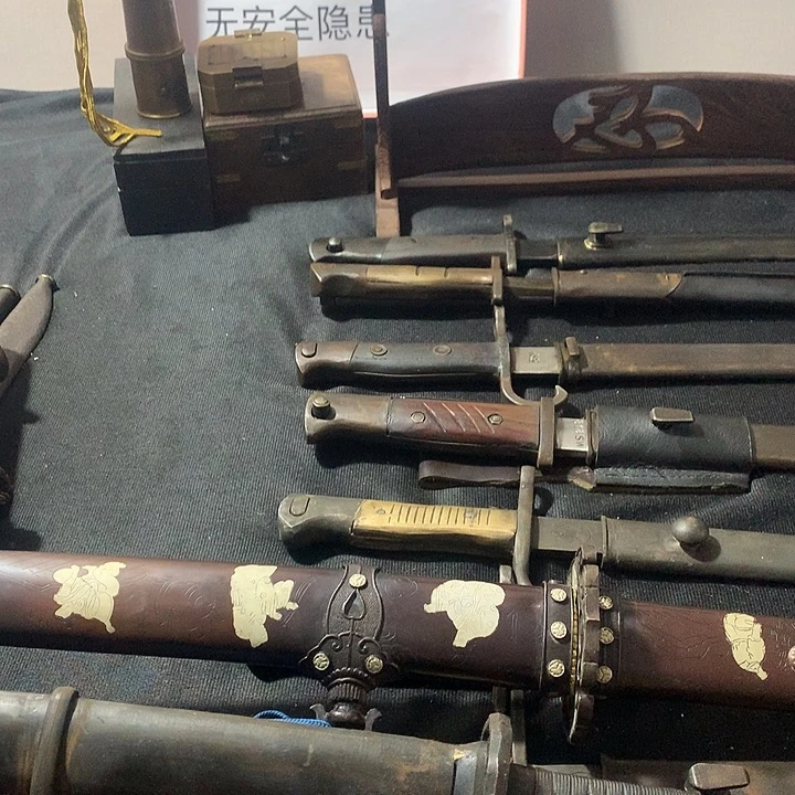 毛***盈铜摆件铜摆件指挥95俩个