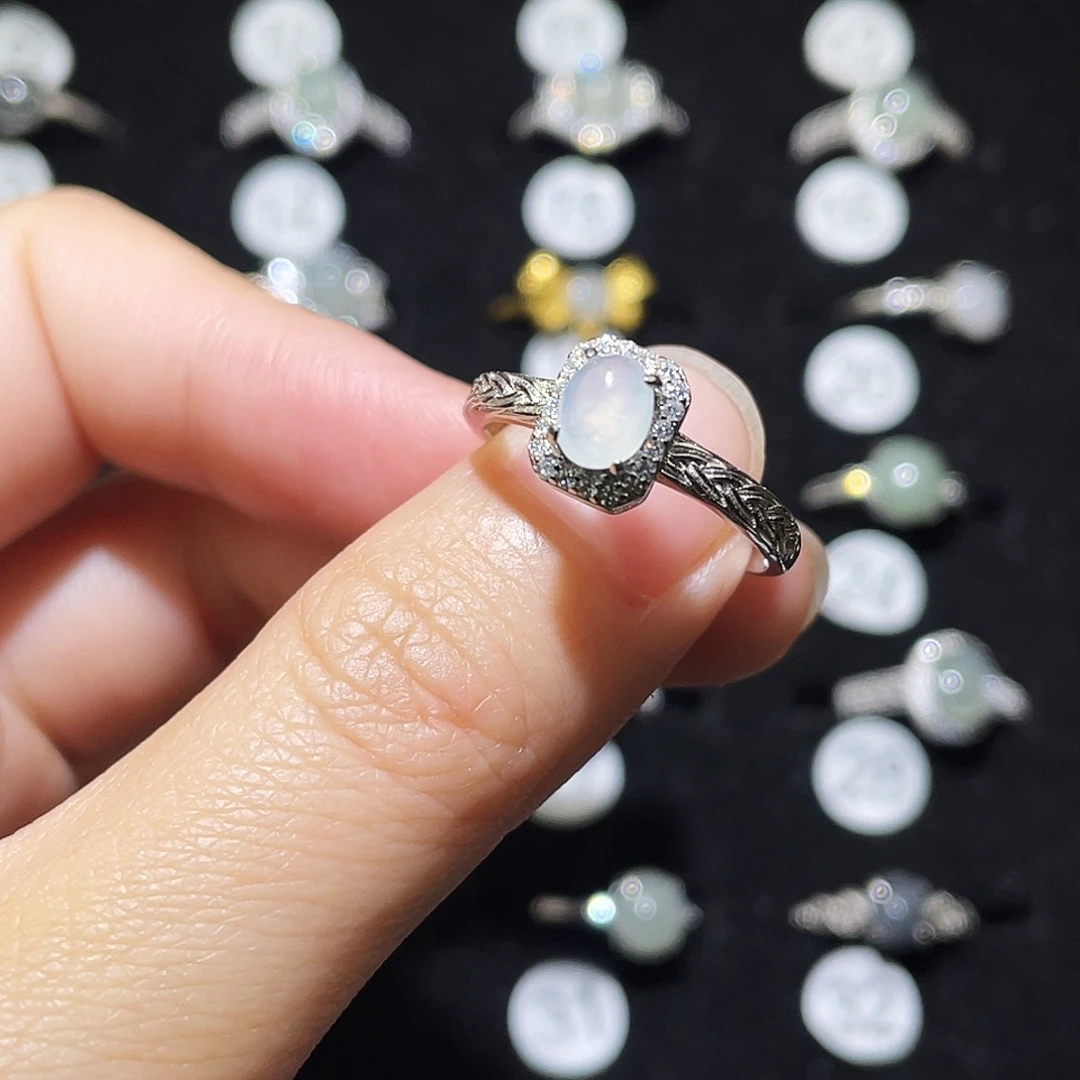 翡翠未镶嵌戒指戒指