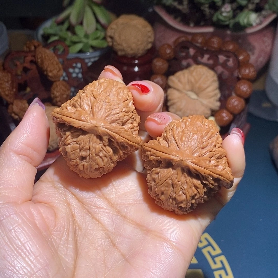 文玩核桃把件43.5南疆石