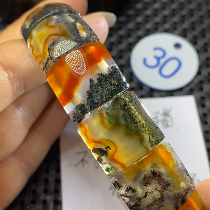 未镶嵌颈饰玛瑙/玉髓陈*明