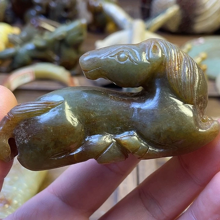 未镶嵌和田玉（糖玉）挂件