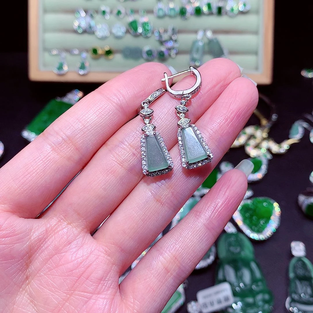 【闪购商品】翡翠吊坠(不含链)未镶嵌