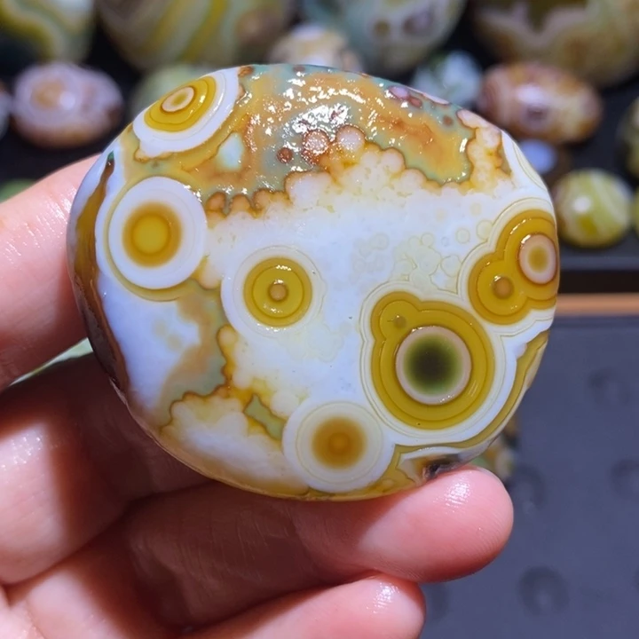 未镶嵌玛瑙/玉髓珠宝半成品8