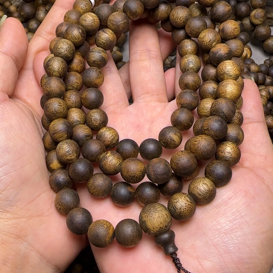 沉香手串白棋10mm52.9克多圈