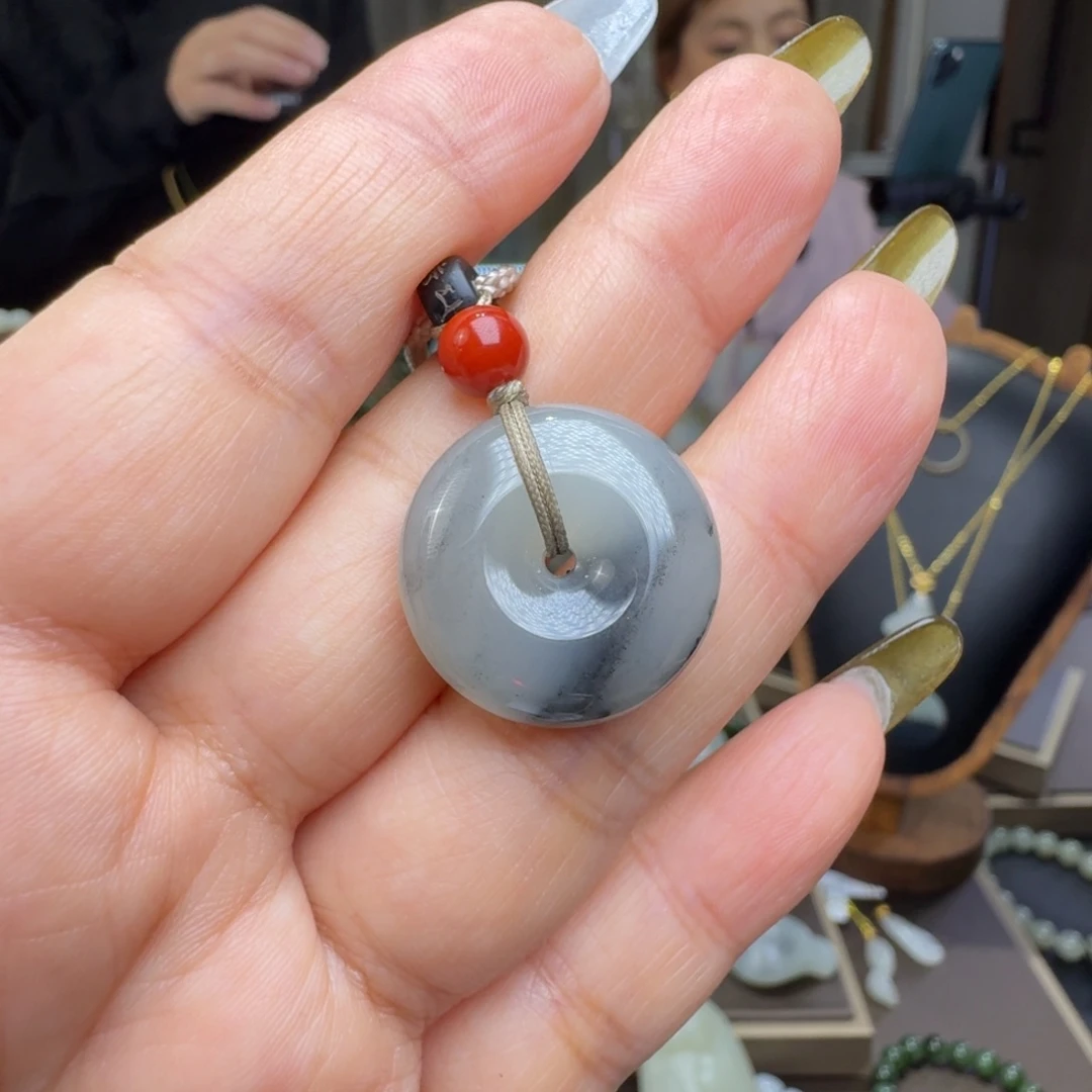 追***风和田玉未镶嵌颈饰