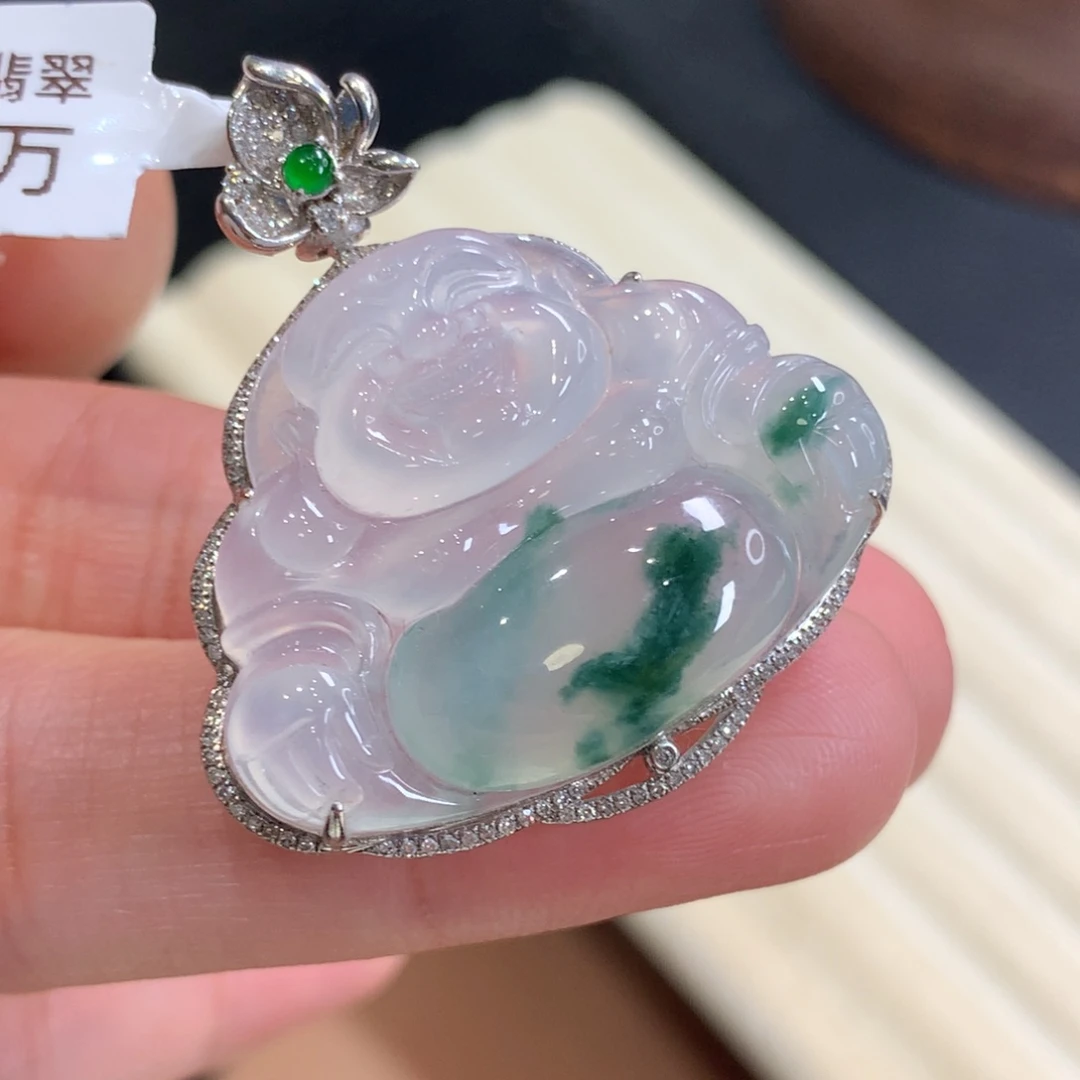 颈饰18K金镶嵌翡翠
