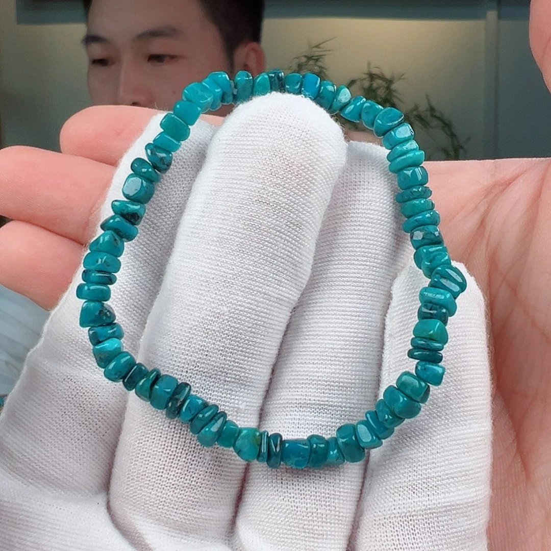 绿松石未镶嵌珠宝奇石多样性发货发一条