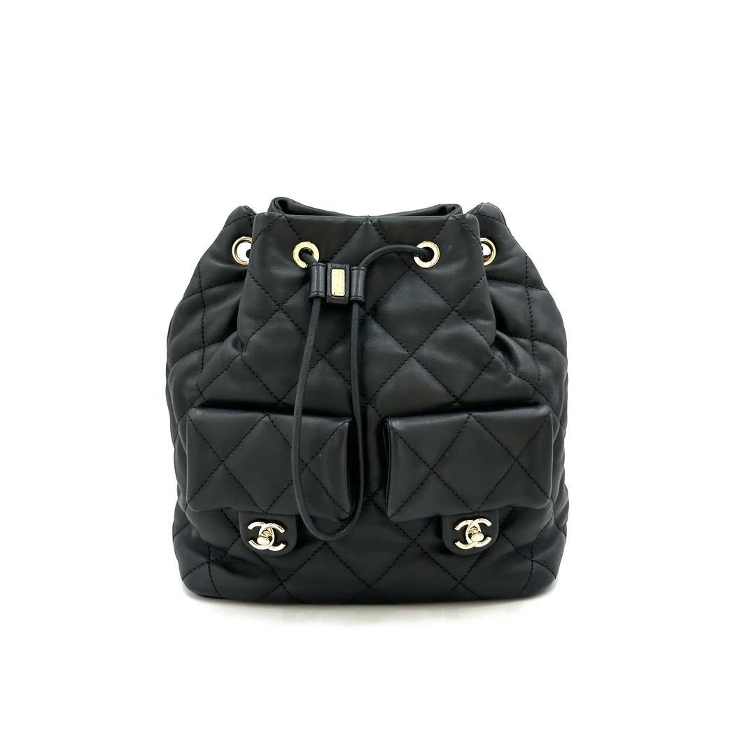 99新 Chanel/香奈儿 23B无盖双口袋抽绳 双肩包 黑色芯片款淡金扣