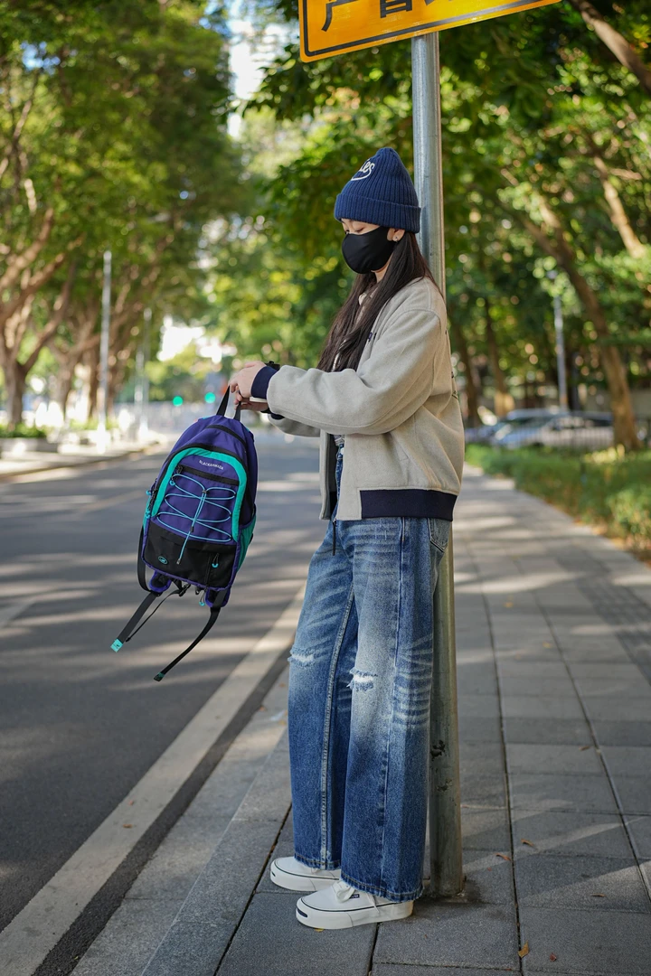 失物招领潮牌女装 2025秋冬新款加厚磨破水洗猫须冈山牛仔裤89110