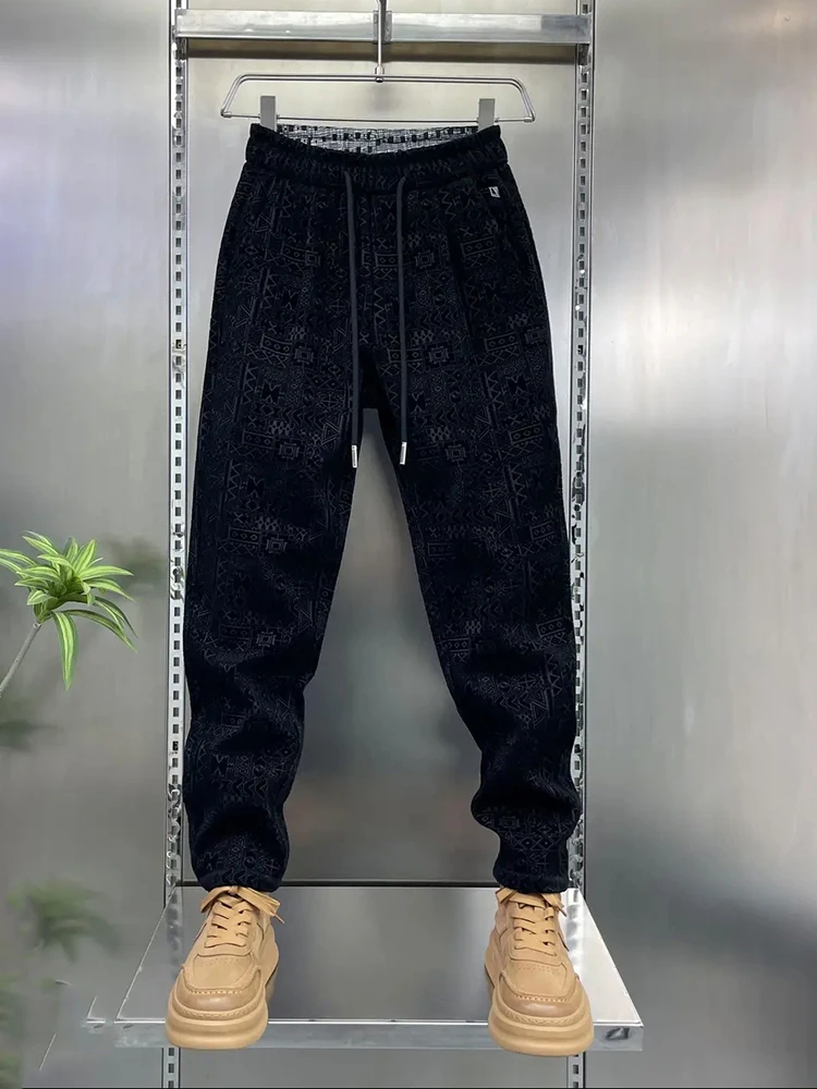 2025秋冬男士欧货休闲裤轻奢植绒加厚弹力小脚裤时尚百搭潮流长裤